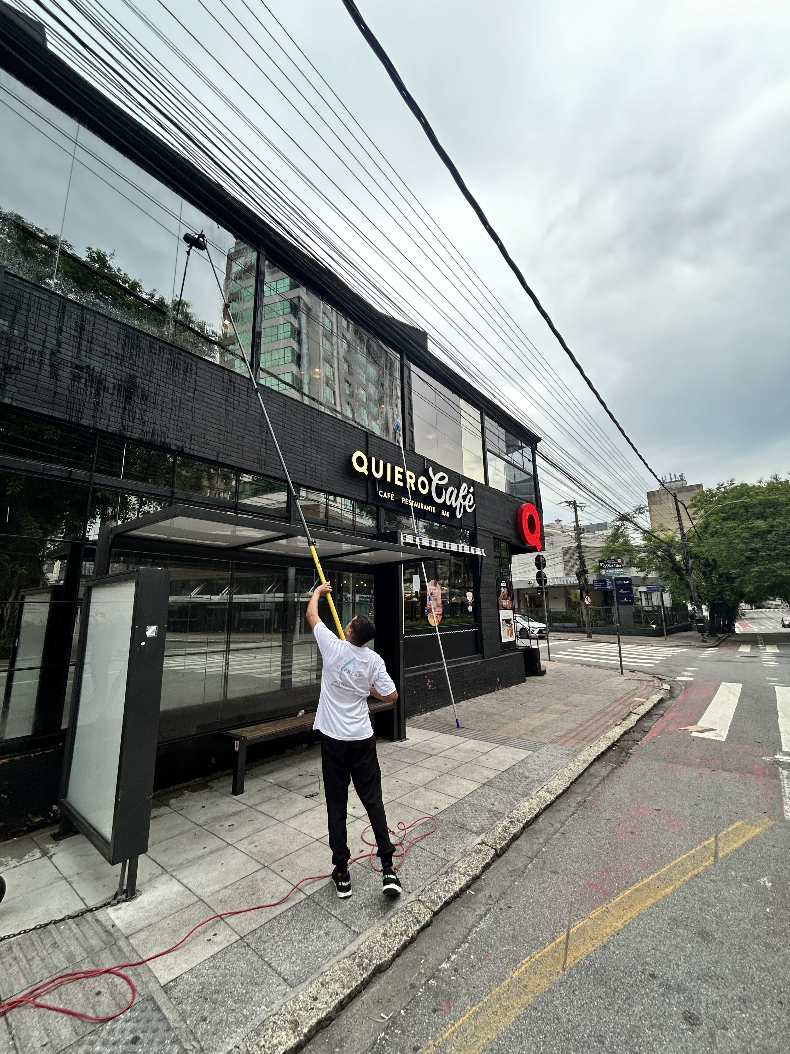 Limpeza pós-obra realizada pela Clarear
